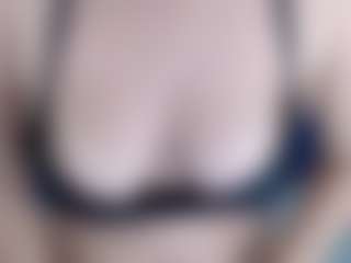 cherry-lov3's Live Sex Cam Show