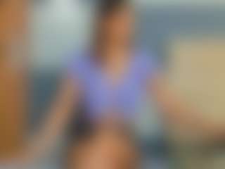 KieraThomas MILF webcam performer live streaming