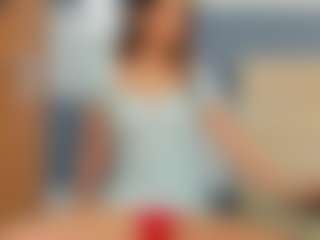 Live cam show with KieraThomas - Fingers on Mixed Magazine Live