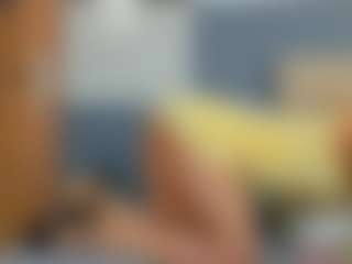 Live cam show with KieraThomas - Butt Plug on Camsoda