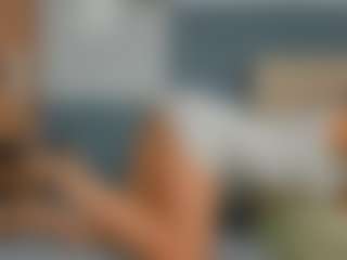KieraThomas MILF webcam performer live streaming