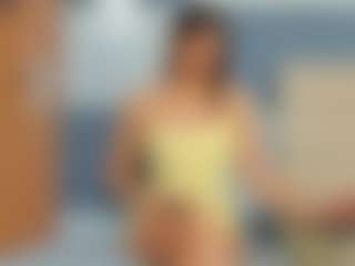Live cam show with KieraThomas - Spank on Camsoda