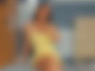 KieraThomas MILF webcam performer live streaming