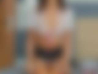 Live cam show with KieraThomas - Average on fapnchat