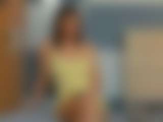Live cam show with KieraThomas - Sex on Camming Site