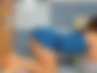 KieraThomas MILF webcam performer live streaming