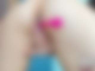 KieraThomas's Live Sex Cam Show