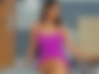 Live cam show with KieraThomas - Average on Camsoda