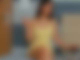 Live cam show with KieraThomas - Dildo on Fling VIP Chat