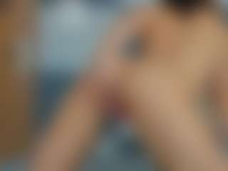 KieraThomas MILF webcam performer live streaming