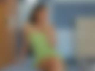 Live cam show with KieraThomas - Sex on TeamSkeetLive