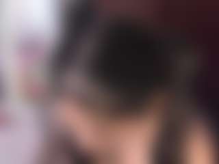 Rapunzelll MILF webcam performer live streaming