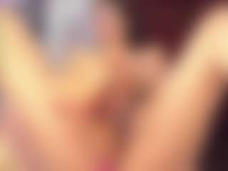 Rapunzelll's Live Sex Cam Show