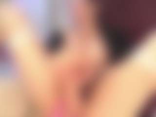 Live cam show with Rapunzelll - Middle Aged on CamClone