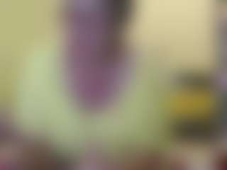 Live cam show with SandraCarina - Housewife on boobsie.com