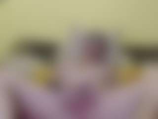 Live cam show with SandraCarina - Senior on Camsoda