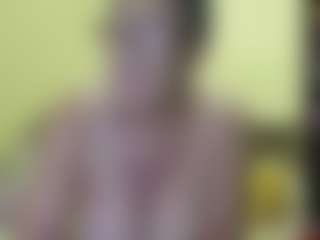 SandraCarina MILF webcam performer live streaming