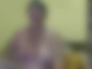 Live cam show with SandraCarina - Glasses on SxyPornLive