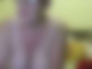 Live cam show with SandraCarina - Glasses on madthumbs