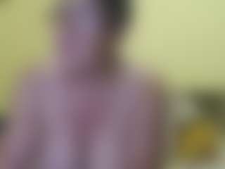 Live cam show with SandraCarina - Granny Brown Hair on https://playwithruby.com