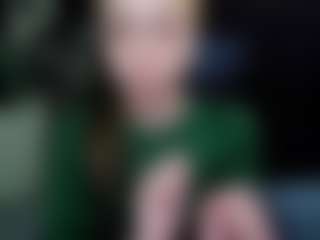 Live cam show with EmillyPlay - Roleplay on madthumbs