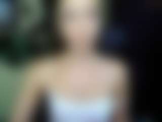 EmillyPlay's Live Sex Cam Show