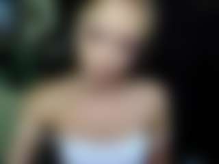 EmillyPlay's Live Sex Cam Show