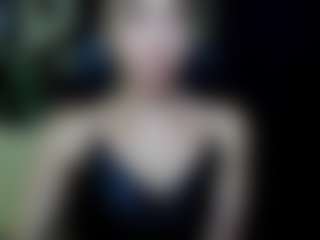 Live cam show with EmillyPlay - Spank on madthumbs