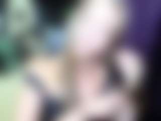 Live cam show with EmillyPlay - Roleplay on AdultVida.com