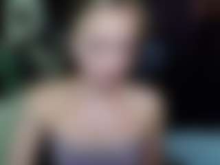 EmillyPlay's Live Sex Cam Show