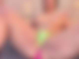 thaylanaa's Live Sex Cam Show