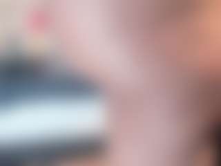 thaylanaa MILF webcam performer live streaming