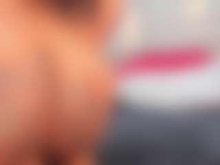 thaylanaa's Live Sex Cam Show