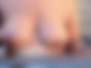 thaylanaa's Live Sex Cam Show