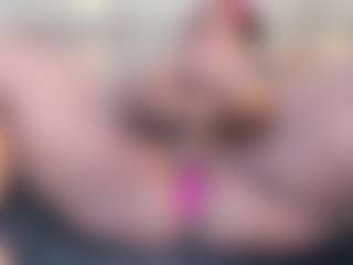 thaylanaa's Live Sex Cam Show