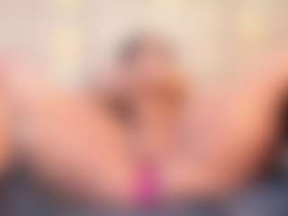thaylanaa's Live Sex Cam Show