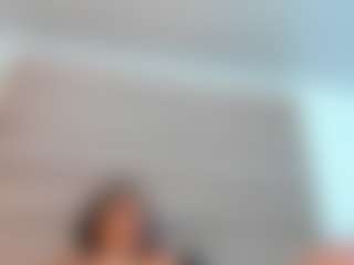thaylanaa's Live Sex Cam Show
