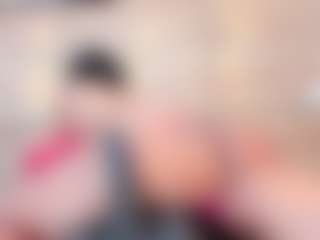 thaylanaa MILF webcam performer live streaming