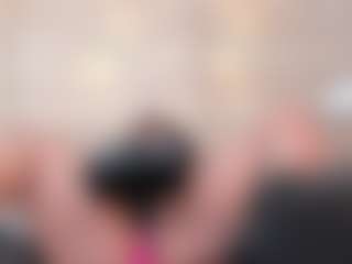 thaylanaa's Live Sex Cam Show