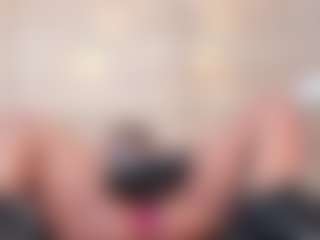 thaylanaa's Live Sex Cam Show