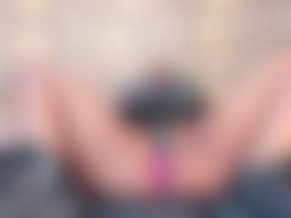 thaylanaa's Live Sex Cam Show