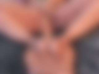 thaylanaa's Live Sex Cam Show