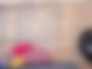 thaylanaa MILF webcam performer live streaming