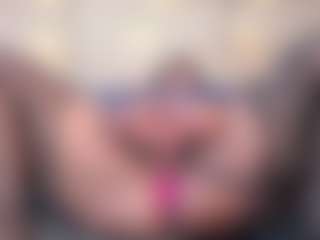 thaylanaa's Live Sex Cam Show