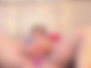 Live cam show with thaylanaa - Fingering MILF on Camsoda