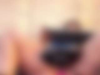 Live cam show with thaylanaa - Black MILF on Chatstar