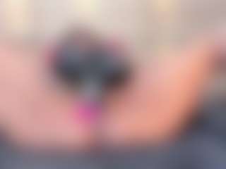 Live cam show with thaylanaa - BBW Ebony on Lustler