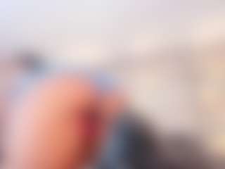 thaylanaa MILF webcam performer live streaming