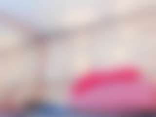 thaylanaa MILF webcam performer live streaming