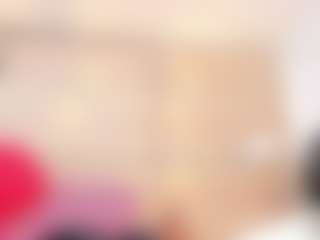 Live cam show with thaylanaa - Black MILF on Livezox